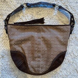 Coach Brown Signature and Suede Hamptons Bag 🤎